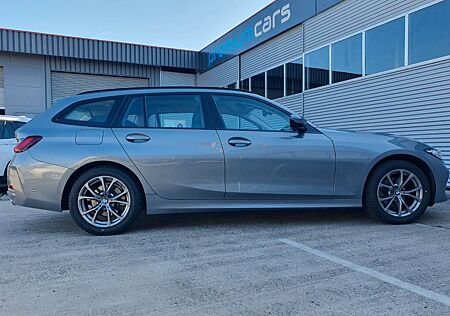 BMW 318 *HUD*ACC*CAM*SPORT*KEYLS*AHK*MEM*WIDE*PARK-plus*