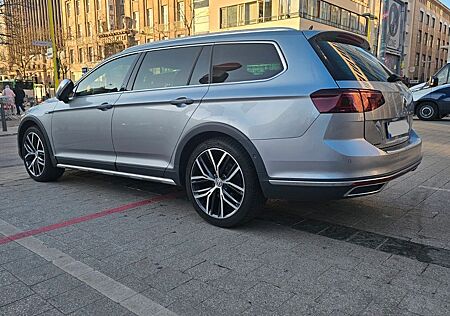 VW Passat Alltrack Volkswagen 2.0 TDI SCR 140kW DSG 4MOT A...