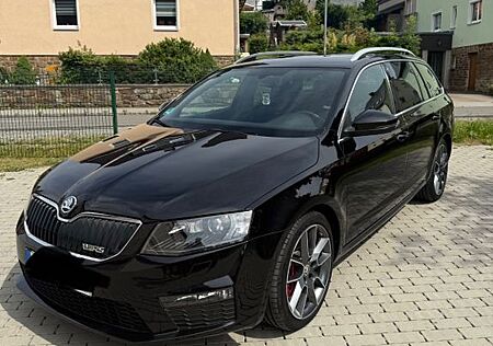 Skoda Octavia 2.0 TSI DSG RS Combi RS