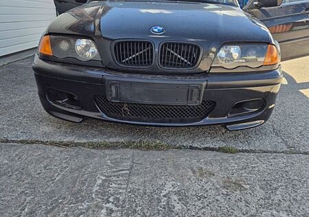 BMW 320i -