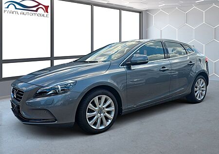 Volvo V40 2,0 Inscription*PANORAMA*LEDER*XENON*NAVI*