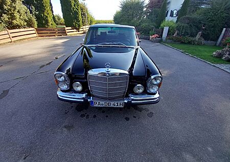 Mercedes-Benz S 280 Oldtimmer -Diesel-