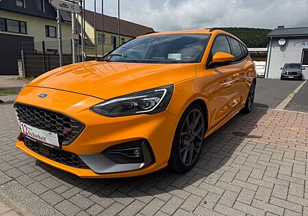 Ford Focus Turnier ST PERFORMANCE B&O TÜV NEU AHK