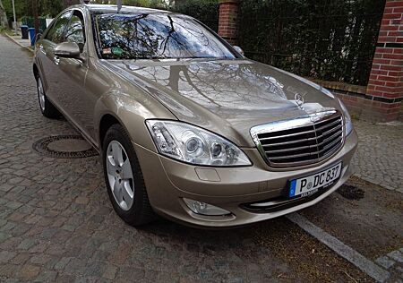 Mercedes-Benz S 450 Scheckheft sehr gepflegt wenig Kilometer