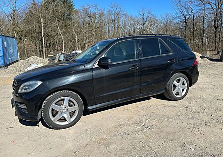 Mercedes-Benz ML 350 gebraucht kaufen Mercedes-Benz ML 350 BlueTEC 4MATIC -AMG/BiXe/Tempo/SHZ....