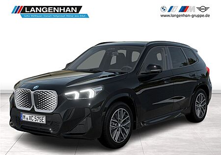 BMW iX1 xDrive30 M Sport HUD AHK Lenkradheizung