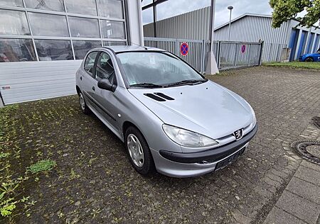 Peugeot 206 NEUE TÜV & ASU