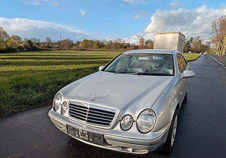Mercedes-Benz CLK 320 Coupé 1999 Elegance