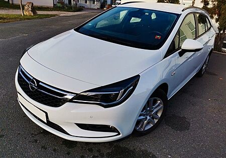 Opel Astra ++ST+Edition+AHK+Navi+SHZ+PDC