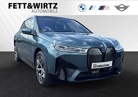 BMW iX xDrive50 AHK|SkyLounge|Autobahnassistent