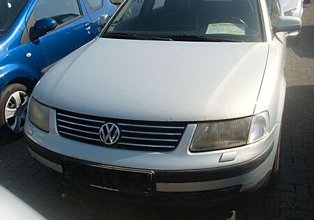 VW Passat Variant Volkswagen 1.9TDI 74kW Auto Comfortline ...