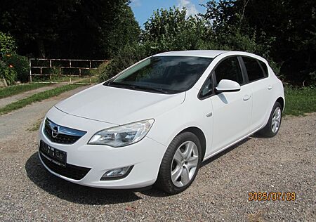 Opel Astra J Lim. 5-trg. Design Edition Klima HU NEU