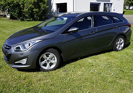 Hyundai i40 cw 5 Star Edition*1.6*Sitzheiz*Klimaaut*