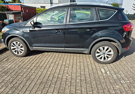 Ford Kuga 2,0 TDCi 2x4 103kW Titanium, neuer Preis!