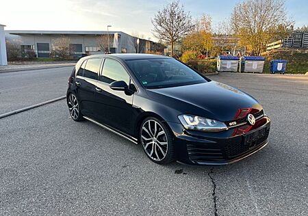 VW Golf Volkswagen 2.0 TDI DSG BMT GTD GTD