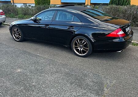 Mercedes-Benz CLS 500 -