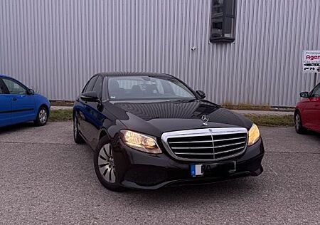 Mercedes-Benz E 200 d Autom. -