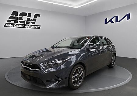Kia Cee'd CEED 1.5T DCT SPIRIT KAMERA 17Z TOT.WINKEL FULL-