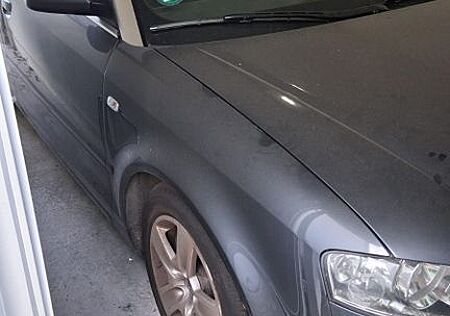 Audi A4 1.8 T Cabriolet - Garagenfund - kein Tüv