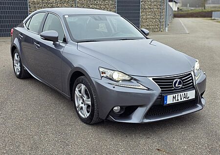 Lexus IS 300 IS 300h Bi-Xenon/Tempomat/Kamera/Navi