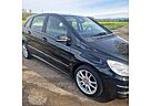 Mercedes-Benz B 180 Panoramadach HU 09/2025