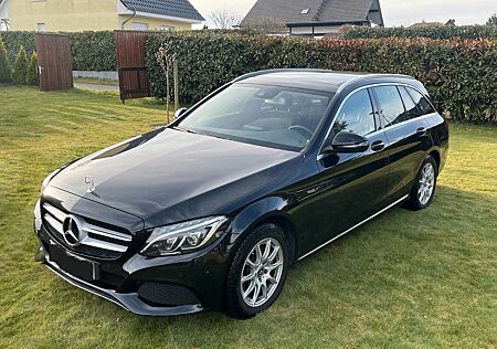 Mercedes-Benz C 220 d T Avantgarde 9G Automatik