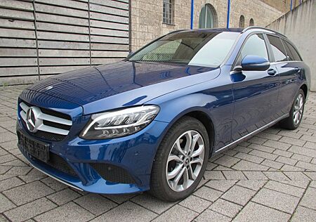 Mercedes-Benz C 200 T d LED Klima Alu PDC Kamera Sitzheizung
