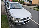 Opel Vectra 1.8 16V Selection Comfort Selection C...
