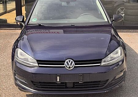 VW Golf Volkswagen VII Lim. Cup BMT mit 12 Monate Garantie