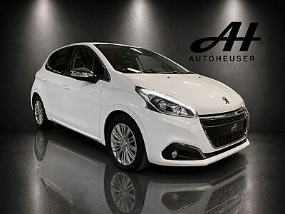 Peugeot 208 Allure NAVI LED TEMPOMAT CARPLAY PDC KAMERA