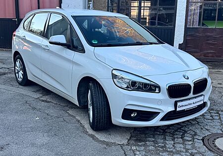 BMW 218 Active Tourer ° LED ° Navi °