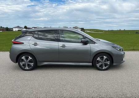 Nissan Leaf 150 PS 39KWH N-CONNECTA N-CONNECTA