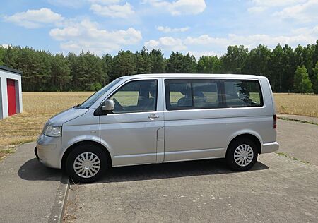 VW T5 Multivan Volkswagen 2.5 Comfortline
