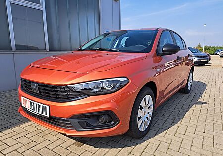 Fiat Tipo 1.5 GSE HYBRID 130PS AUTOMATIK EINPARKHILFE