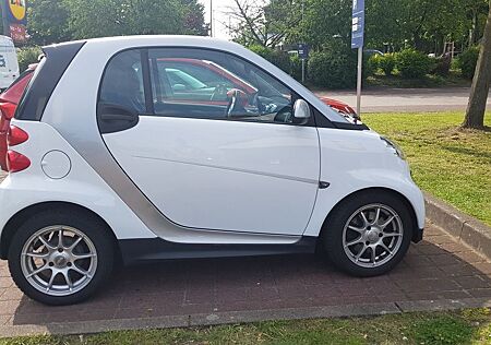 Smart ForTwo coupé 1.0 45kWmhdpure,Klima,Automatik,EFH