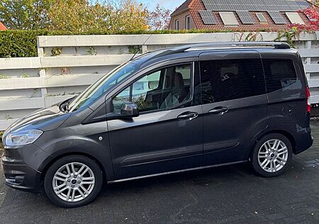 Ford Tourneo Courier 1.0 EcoBoost 74kW Titanium T...