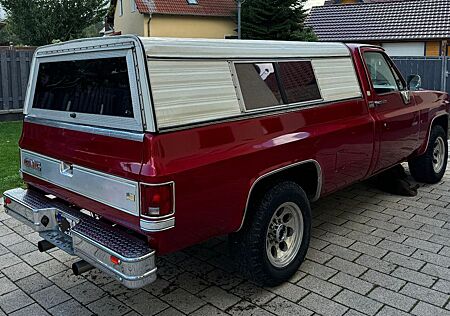 GMC Sierra Pickup Chevrolet Camper V8 Diesel Hardtop