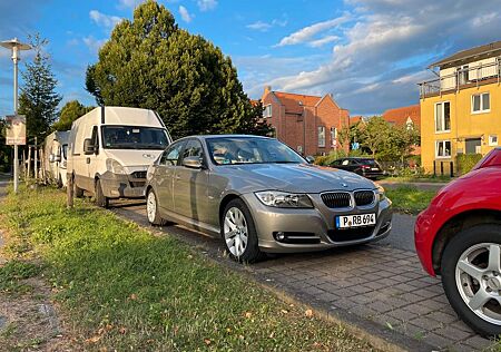 BMW 318i Edition Lifestyle Edition Lifestyle