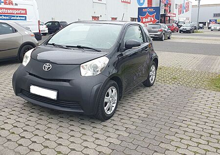 Toyota iQ + 1,0-l-VVT-i Automatik