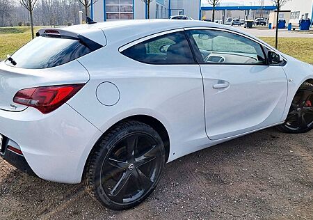 Opel Astra GTC 2.0 INNO Navi+Xenon+20 Zoll+Infinity