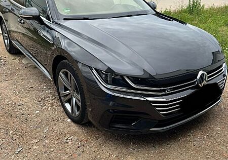 VW Arteon Volkswagen 2.0 TSI DSG R-Line nahezu Vollausstattung