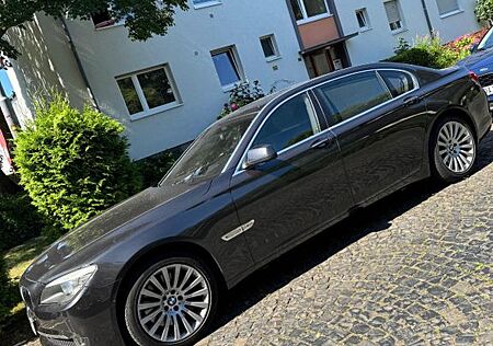 BMW 750Li xDrive -