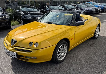 Alfa Romeo Spider 1.8 T.Spark "Giallo Zoe"