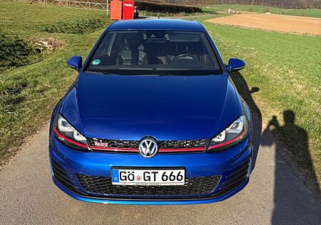 VW Golf Volkswagen 7 Perf. *TÜV&Inspektion Neu*8fach*