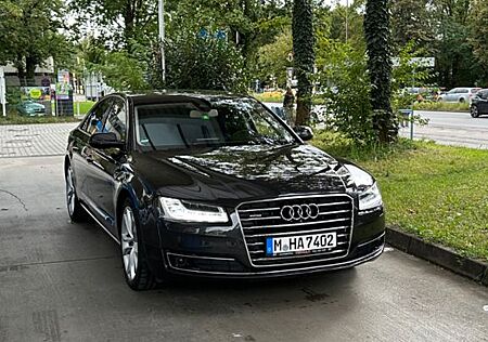 Audi A8 3.0 TDI quattro absolute Vollausstattung