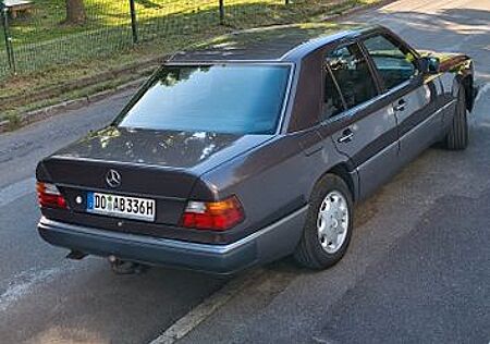 Mercedes-Benz 300