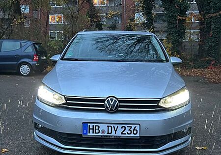 VW Touran Volkswagen 1.5 TSI OPF Highline Highline