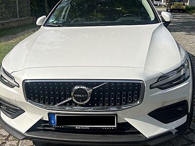Volvo V60 CC Ultimate B5 B&W AHK Pano 3J.Gar.8x