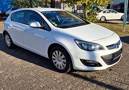 Opel Astra 1.6 CDTI 81kW Klimaanlage