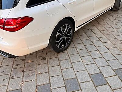 Mercedes-Benz C 220 d 4MATIC T Autom. -